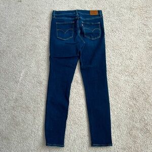 Women’s size 29 Levi’s 311 Shaping Skinny Jean